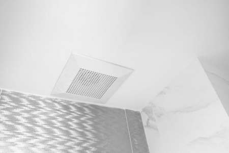 Mosa&iuml;que ou carrelage classique, quel rev&ecirc;tement choisir pour la douche &agrave; Brumath ?
